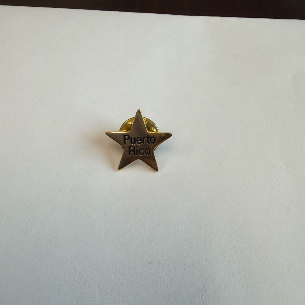 Puerto Rico vintage small Star Pin. Lapel tie pin.
